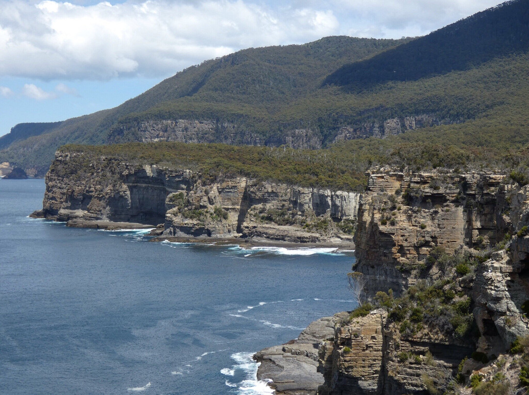 Tasmans Arch景点图片