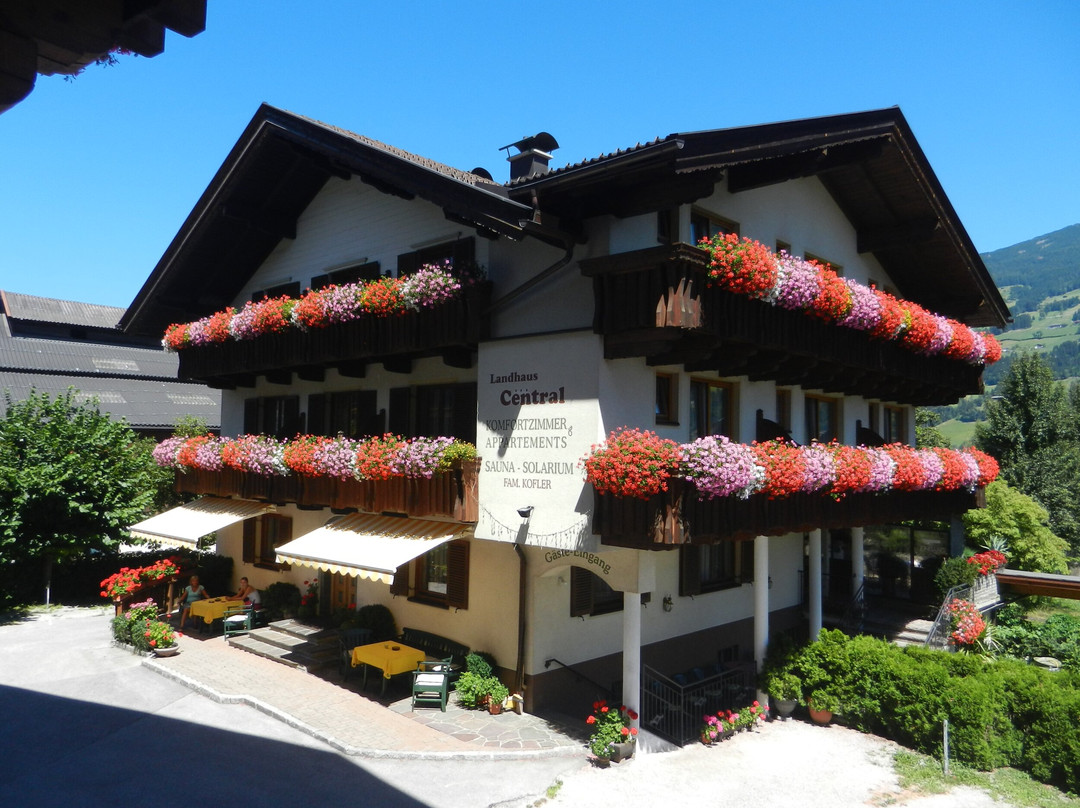 Central Hotel & Apart主图