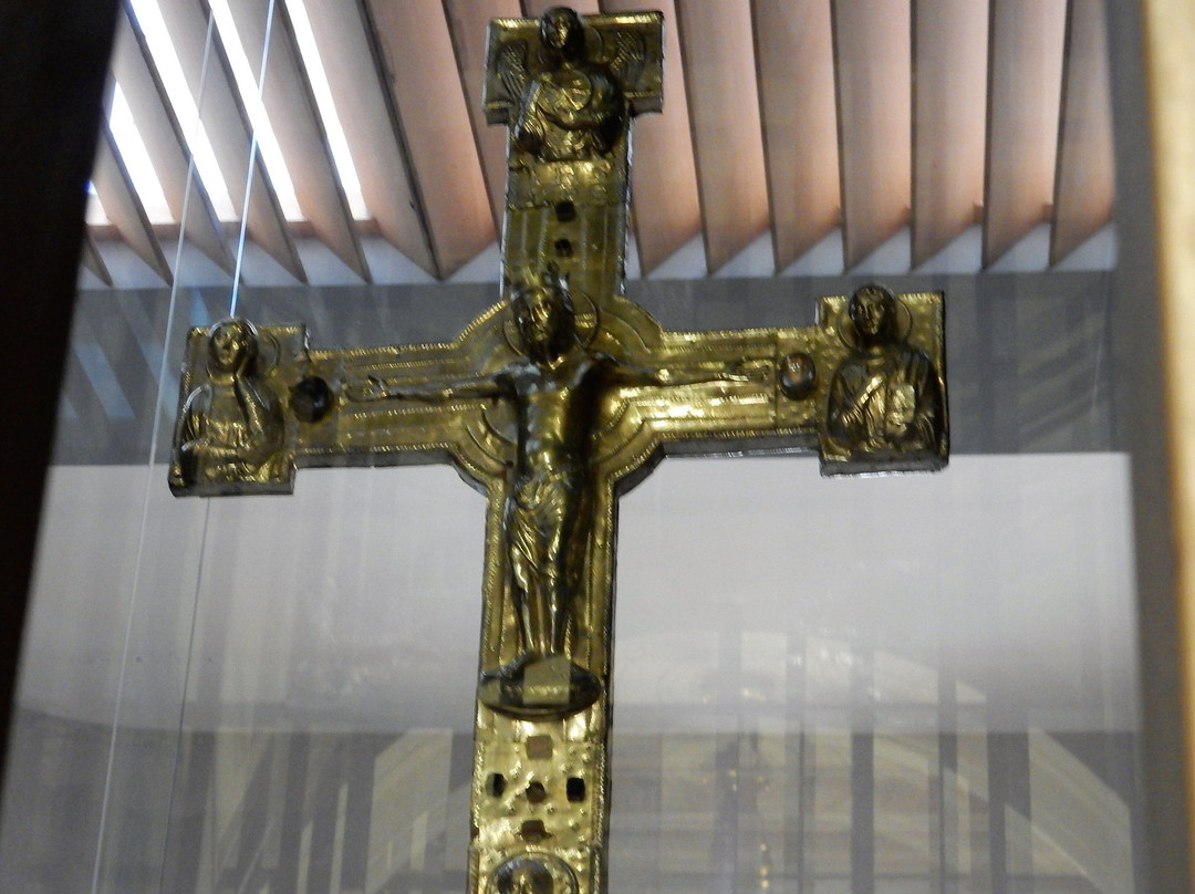 Duomo di Sant'Andrea Apostolo-Veroli必去景点