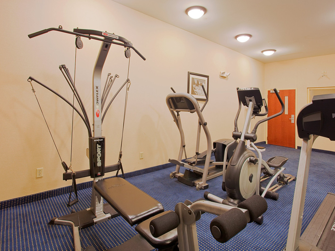 Holiday Inn Express & Suites Panama City-Tyndall by IHG主图