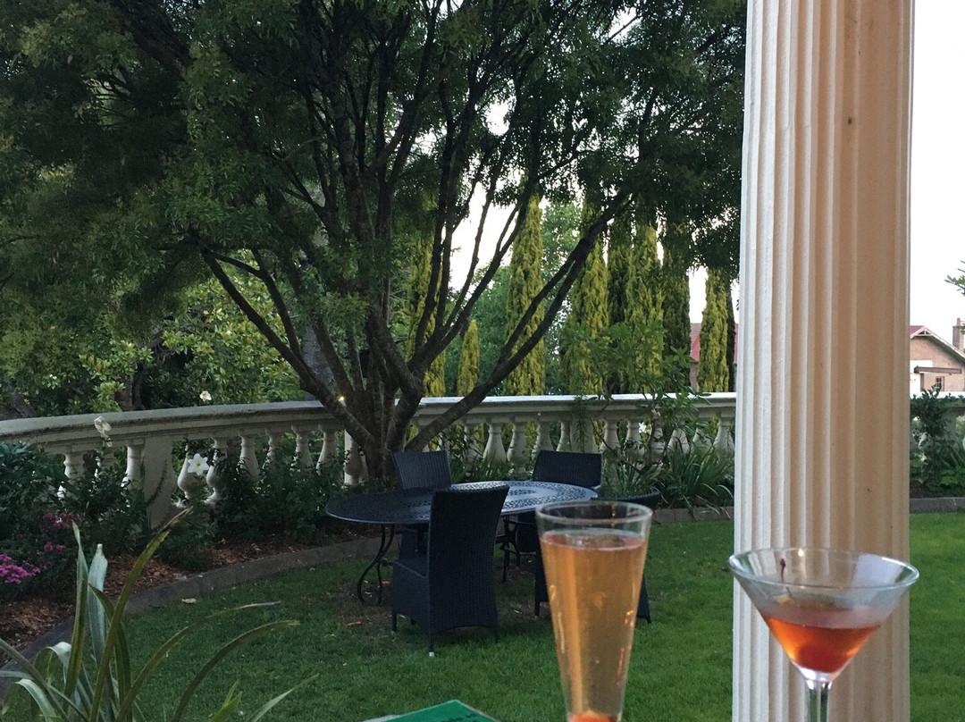 卡林顿酒店主图