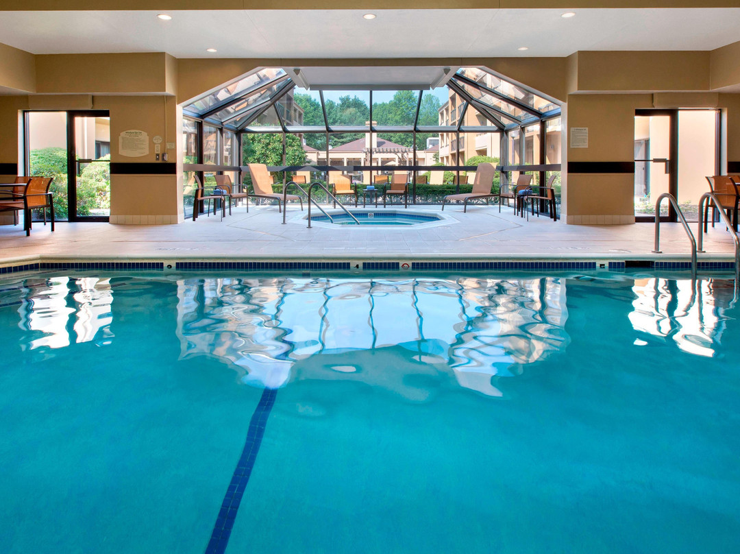 波士顿安杜佛万怡酒店主图