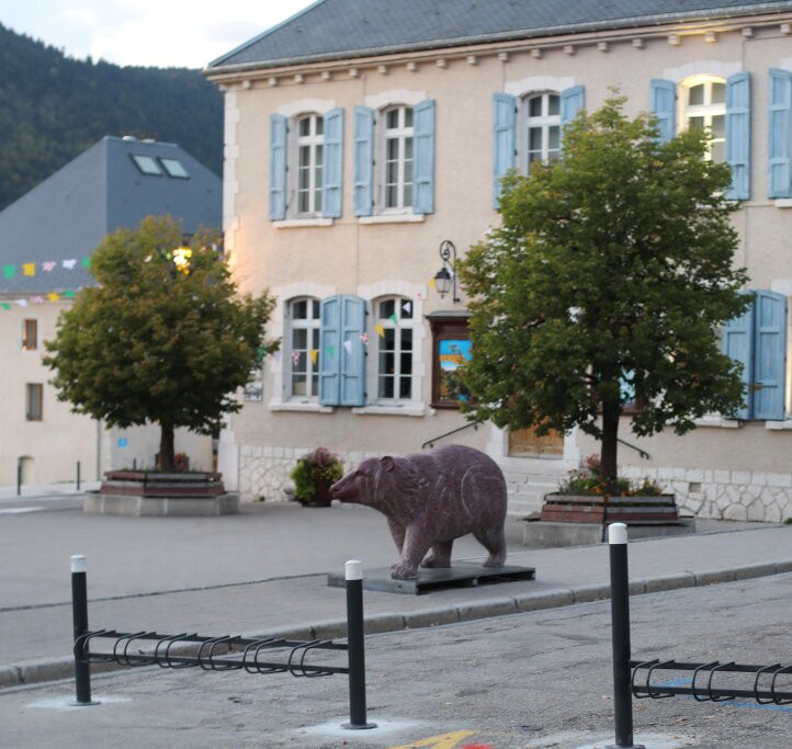 L'ours de la Place景点图片