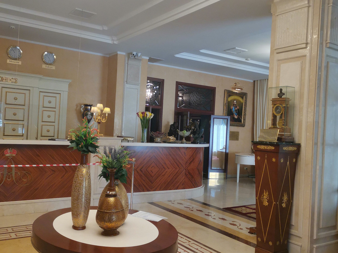 Grand Hotel Aleksandrovski主图