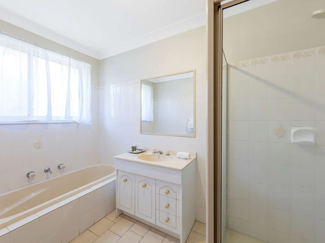 Best Western Ambassador Motor Inn & Apartments主图