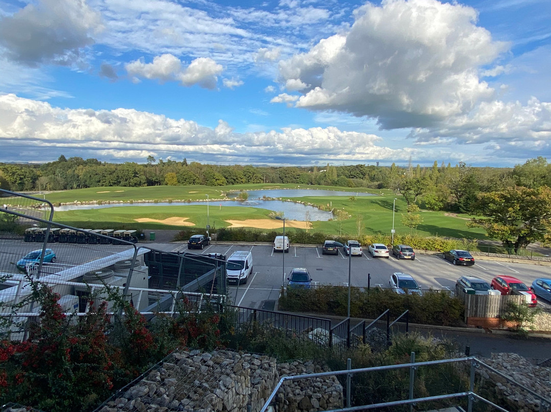 Boundary Lakes Golf Course景点图片