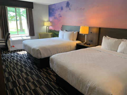 里奇蒙北凯隆波因特酒店 - 近大学主图