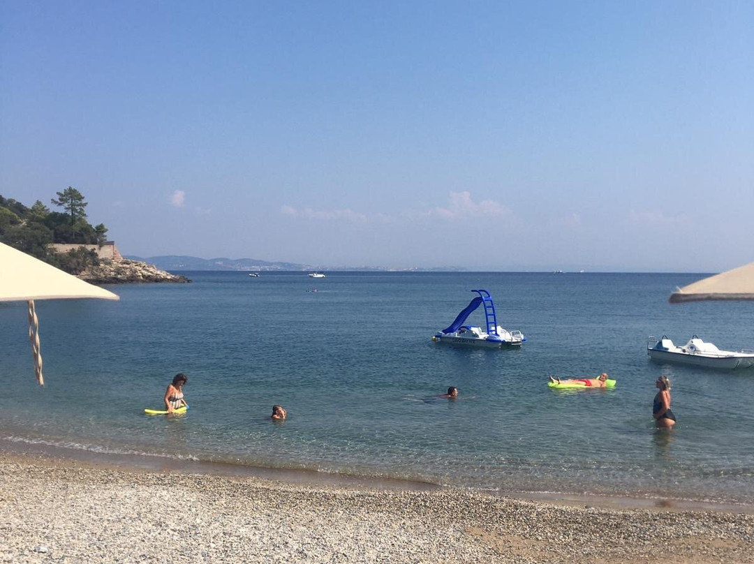 Cavo Beach景点图片
