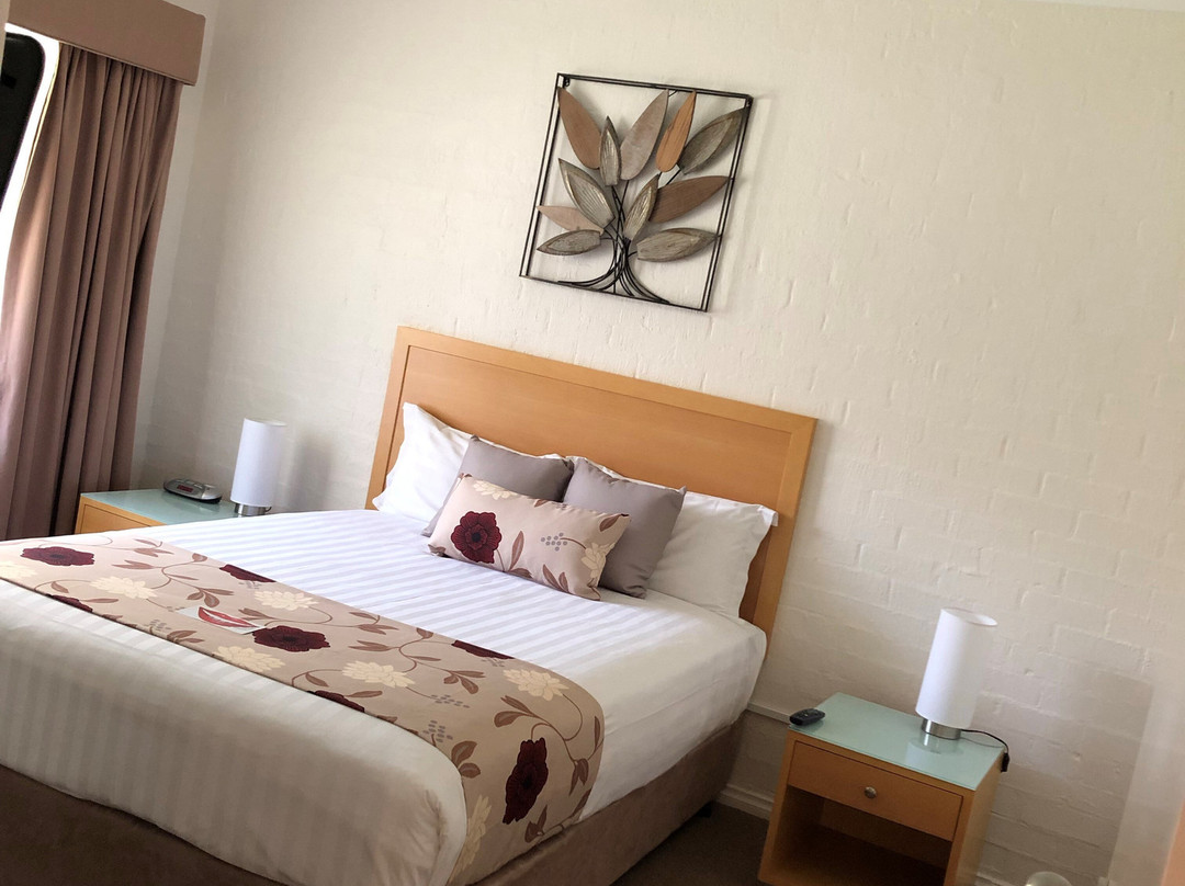 Blazing Stump Motel and Suites主图