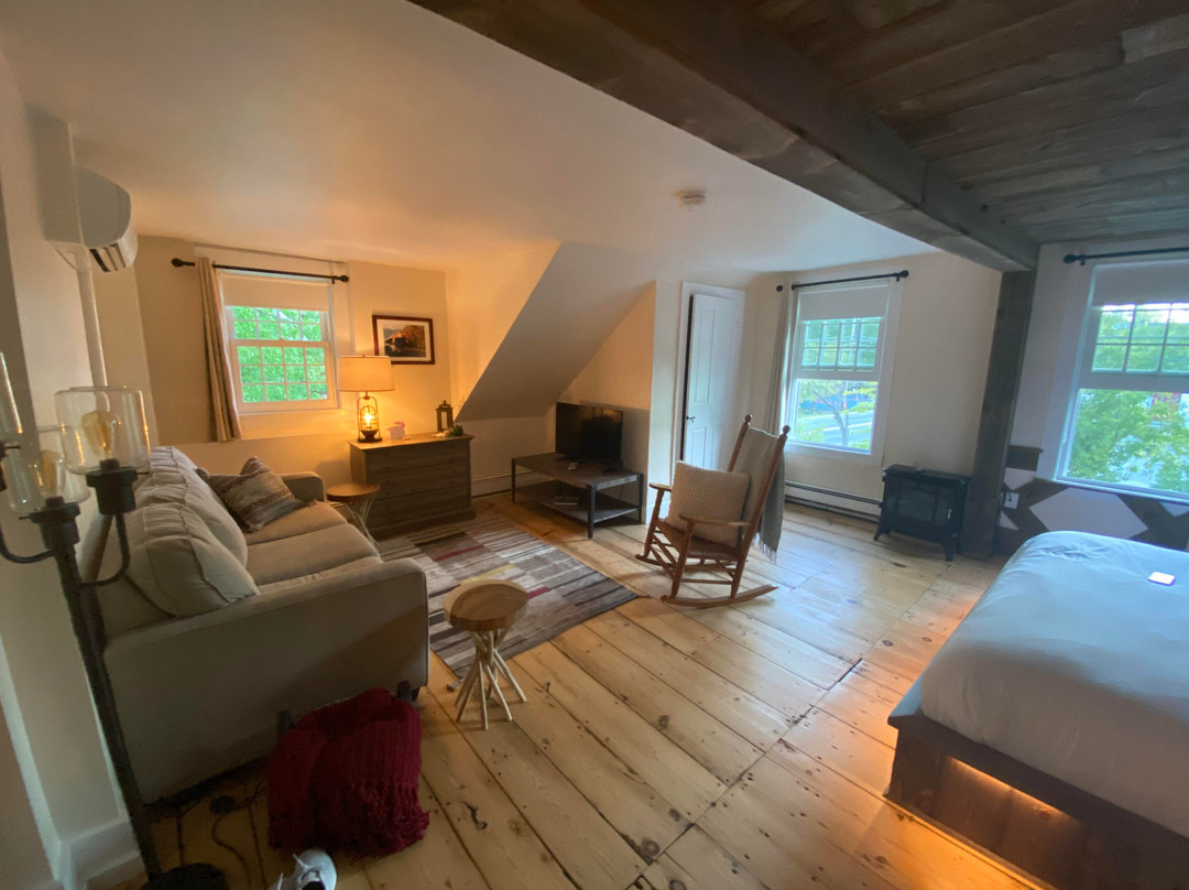 The Woodstocker B&B主图