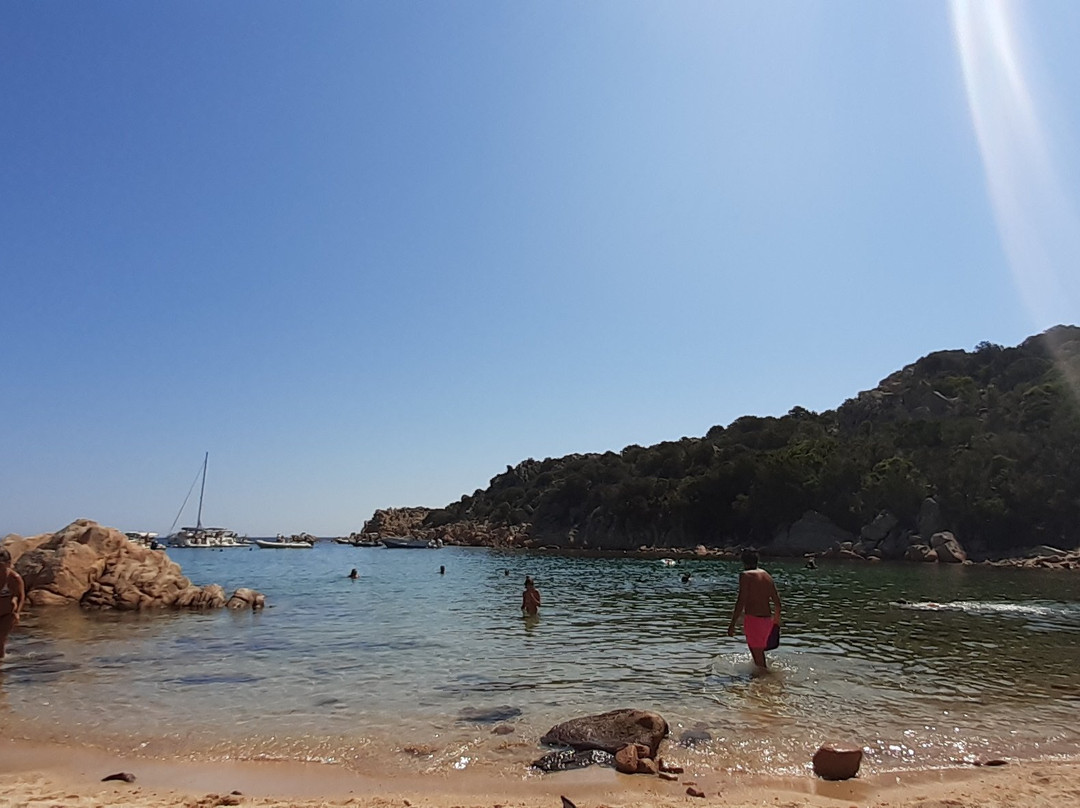 Spiaggia di Cala Brigantina-Caprera必去景点