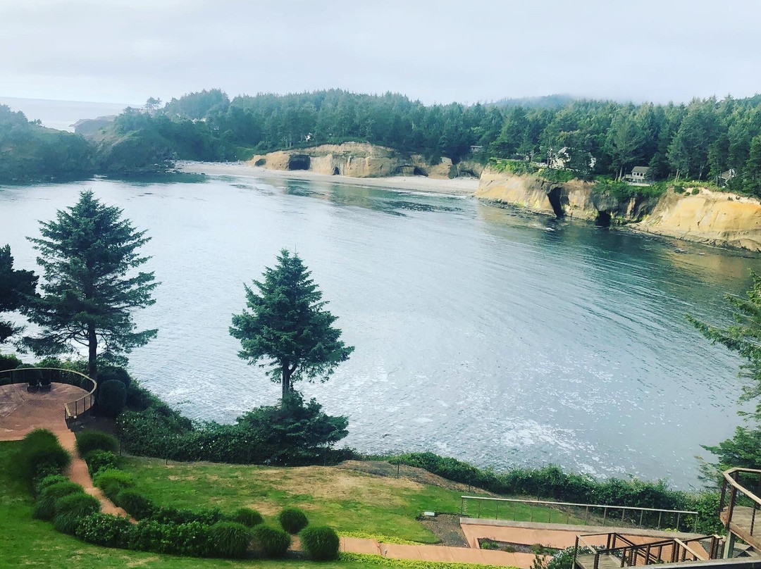 Whale Cove Inn主图