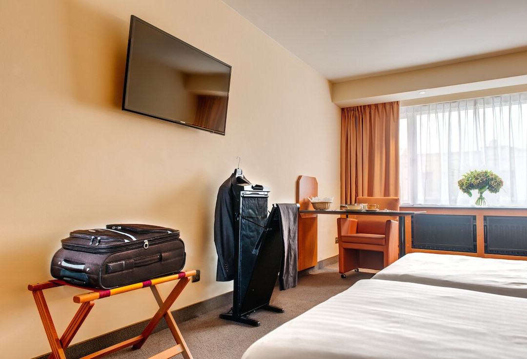 阿拉斯酒店主图