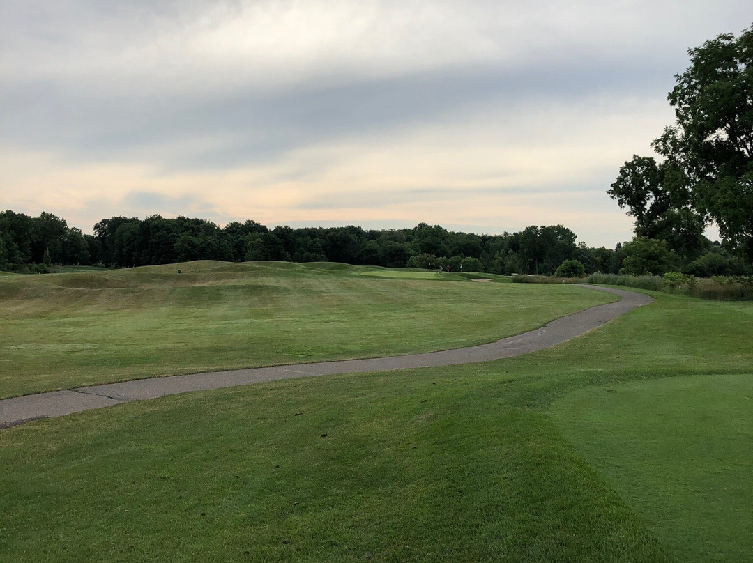 Fox Hills Golf Course & Banquet Center-普利茅斯必去景点