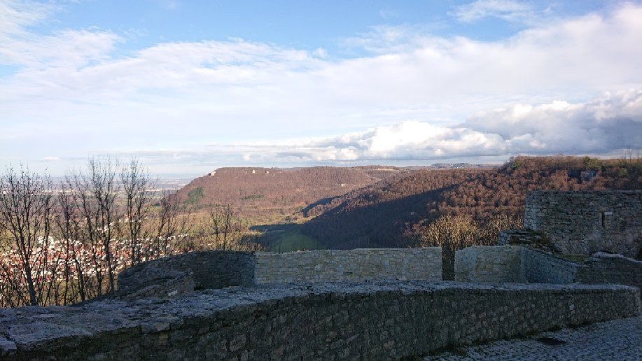 Burg Hohenneuffen景点图片