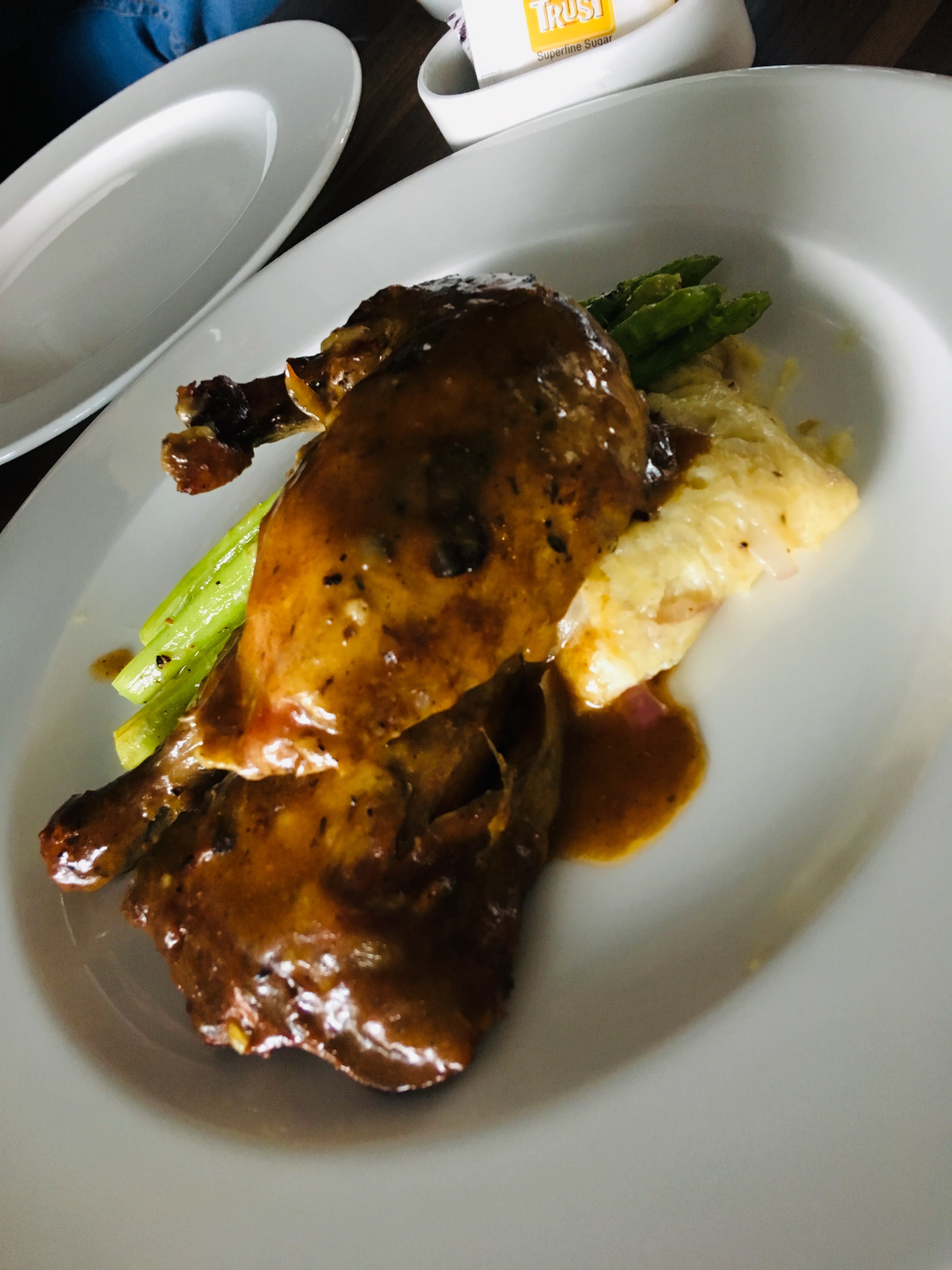 Courtyard Siliguri-餐饮