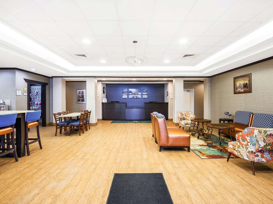 La Quinta Inn & Suites By Wyndham Glendive主图