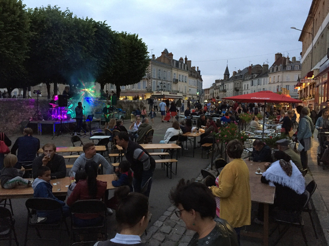 Le Pub Vauban主图