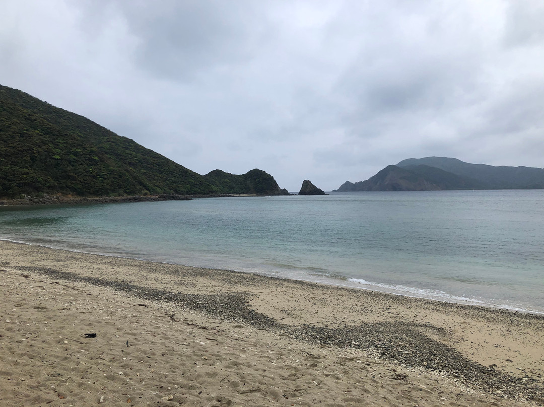 Yadoribama Beach景点图片
