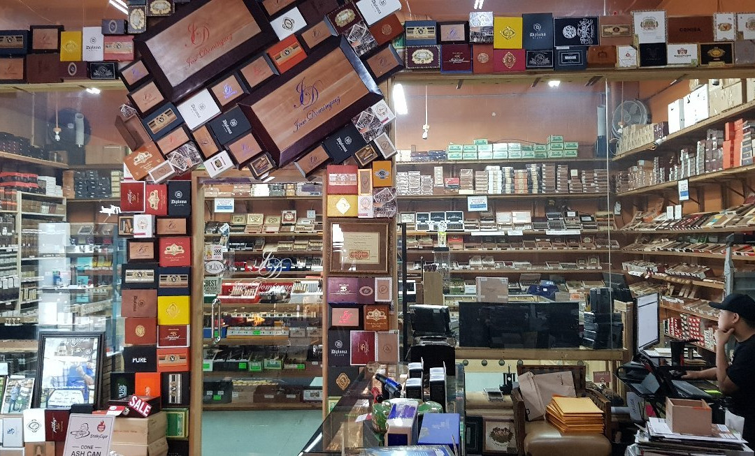 Cigar Warehouse-拉斯维加斯必去景点