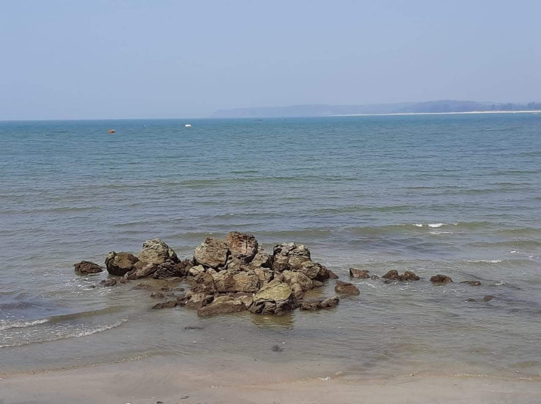 Redi Beach景点图片