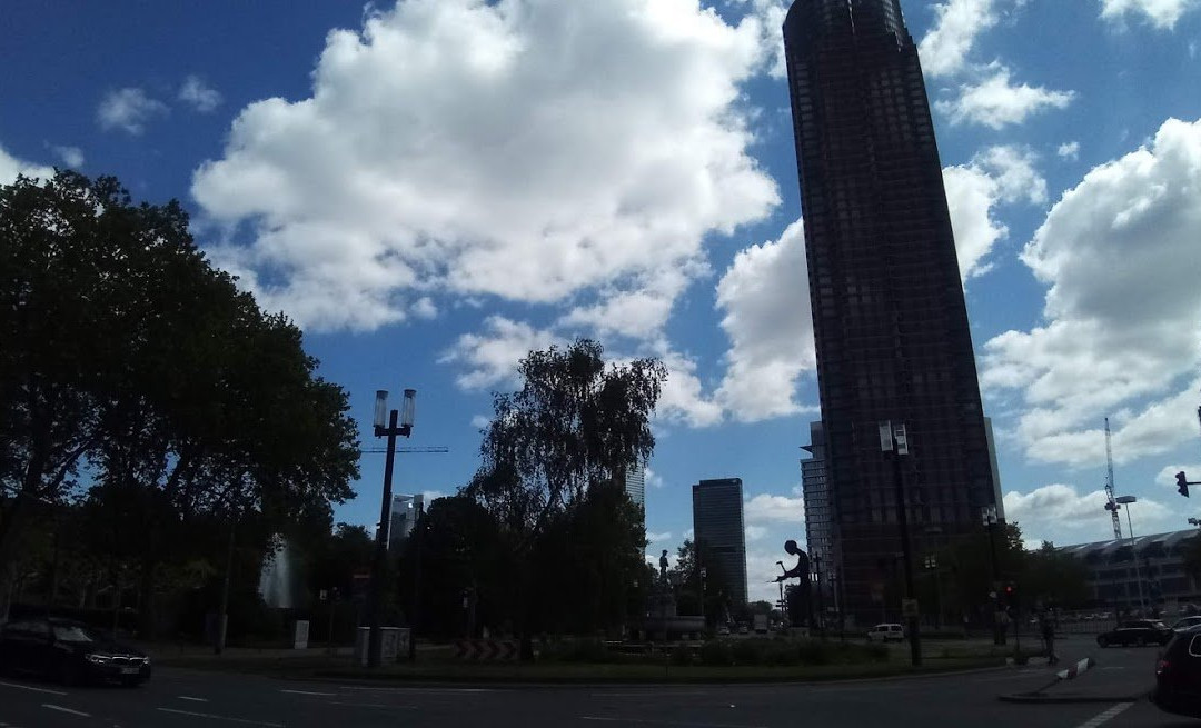 Messeturm-法兰克福必去景点