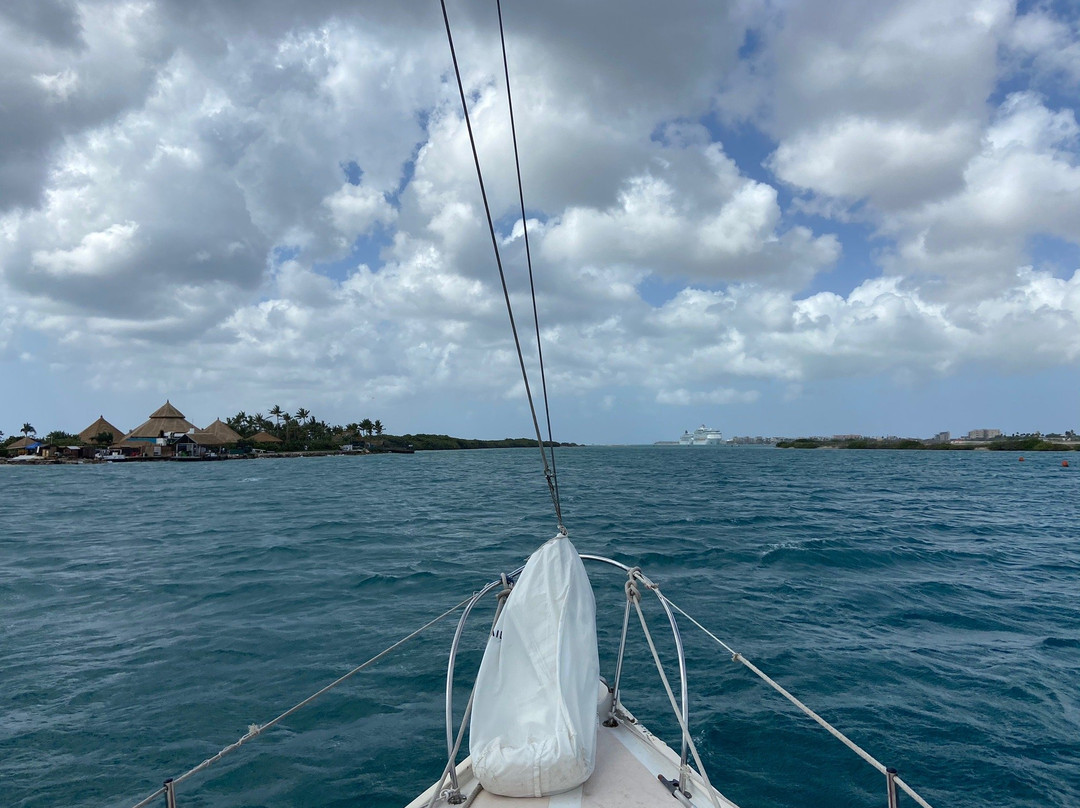 Tranquilo Sailboat Cruise景点图片