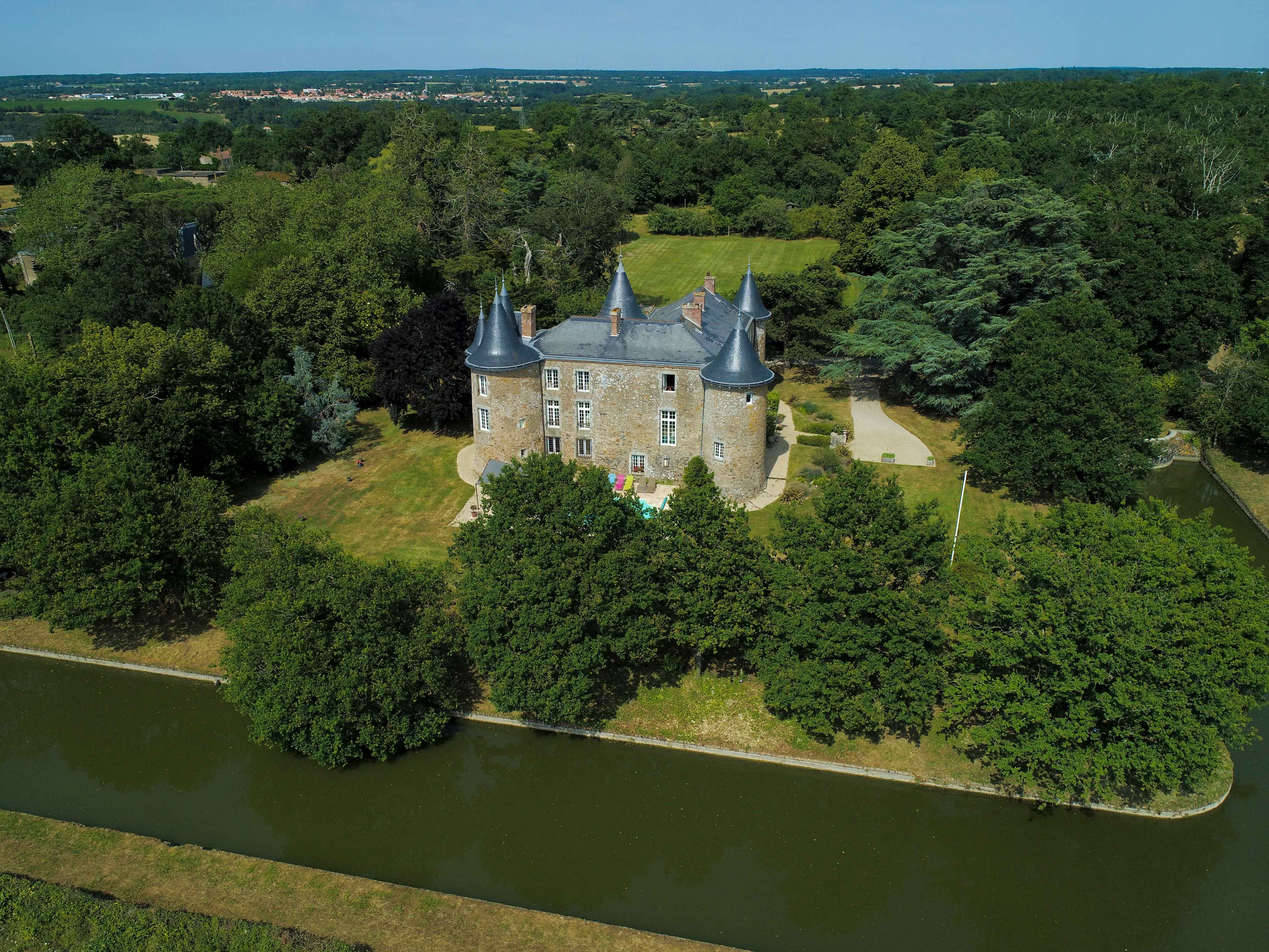 Chateau de la Frogerie-官方