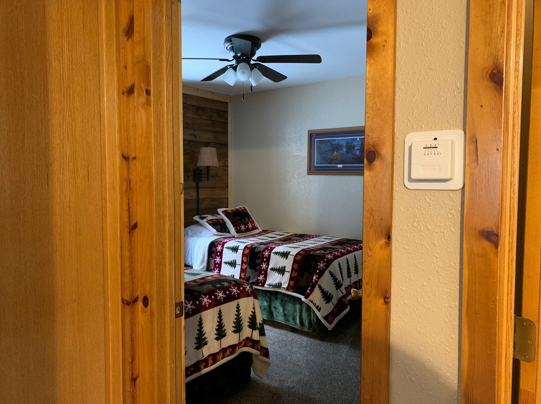 Gunflint Pines Resort & Campgrounds主图