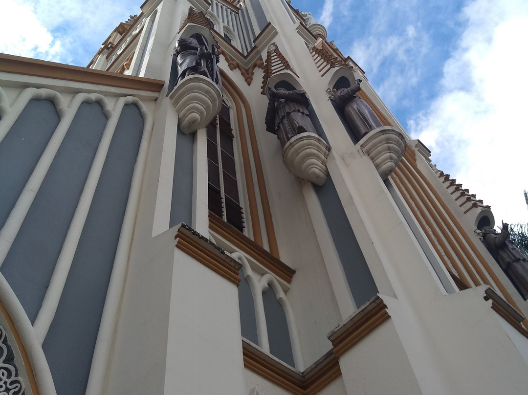 Basilica Nossa Senhora de Lourdes-贝洛哈里桑塔必去景点