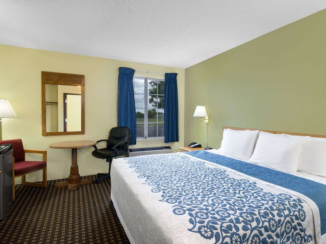 牛顿戴斯酒店主图