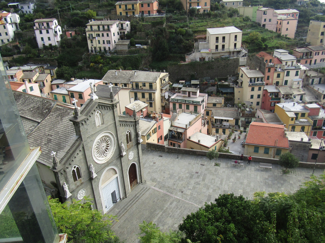 Church of San Giovanni Battista-里奥马焦雷必去景点
