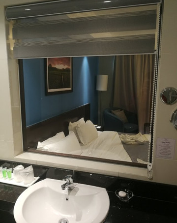 梅里顿酒店主图