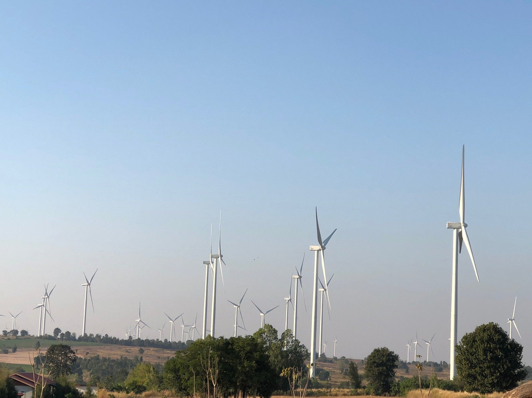 Huai Bong Wind Farm景点图片