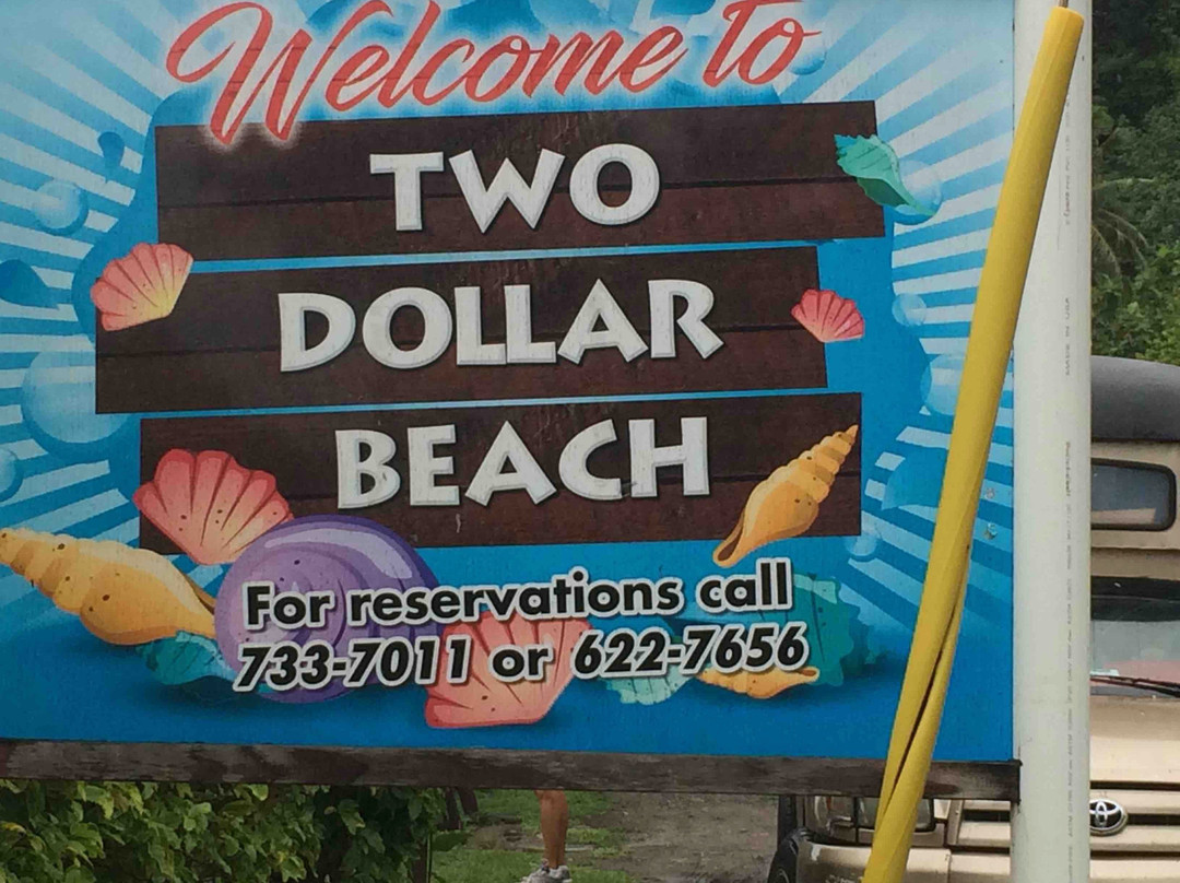 Two Dollar Beach景点图片