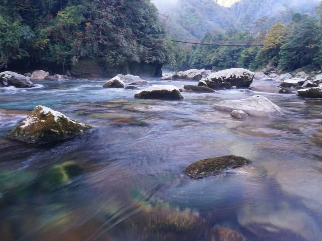 独龙江河谷-贡山独龙族怒族自治县必去景点