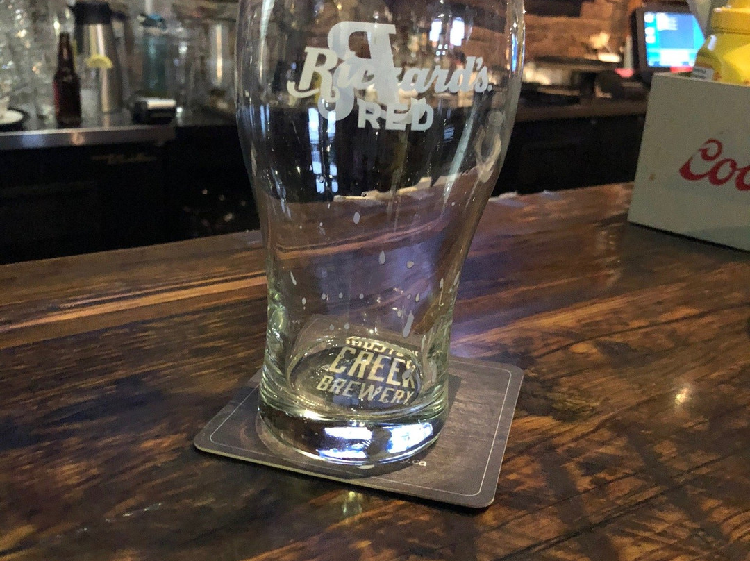 The Leaf Sports Bar-Hardisty必去景点