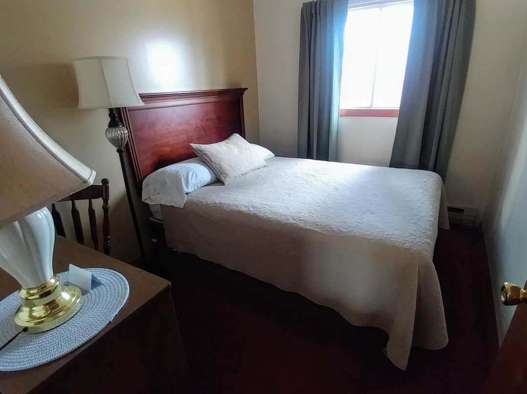 Milford Motel on the River主图