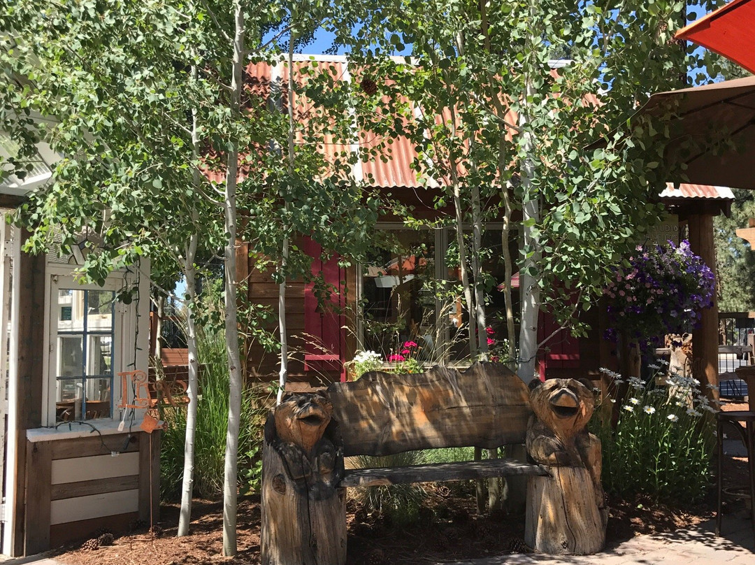 Black Butte Ranch旅游景点-The Open Door