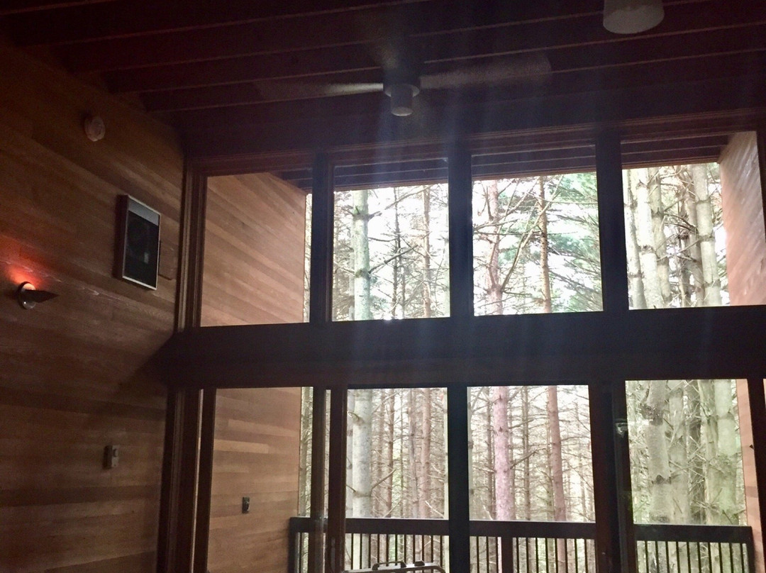 Rosemount旅游景点-Whitetail Woods Regional Park