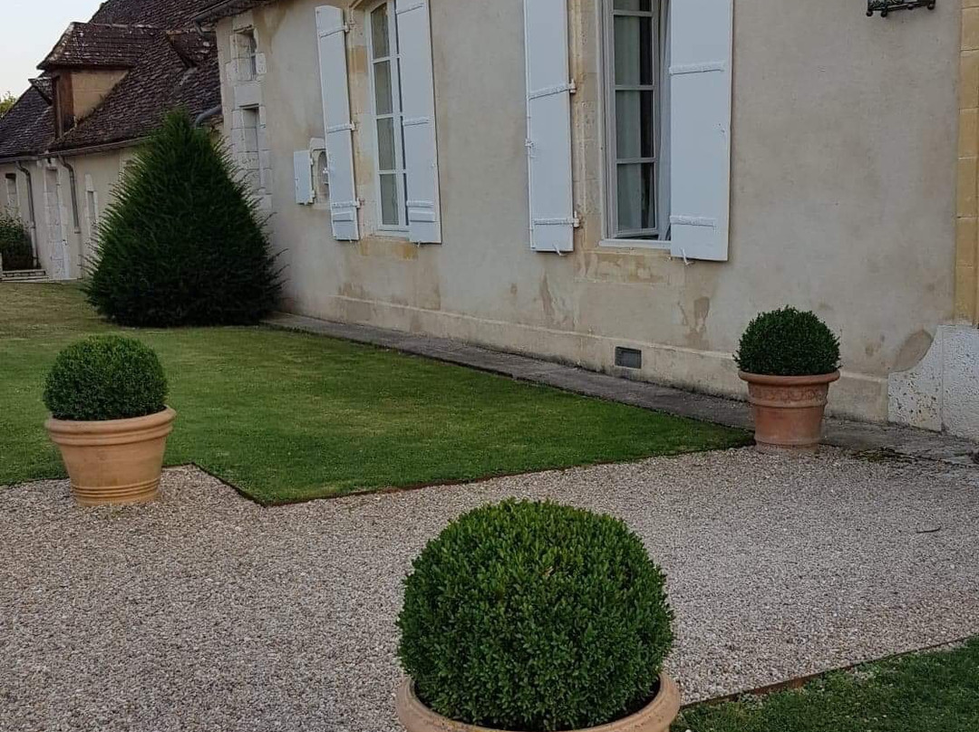 比尼亚克沙特勒斯酒店主图