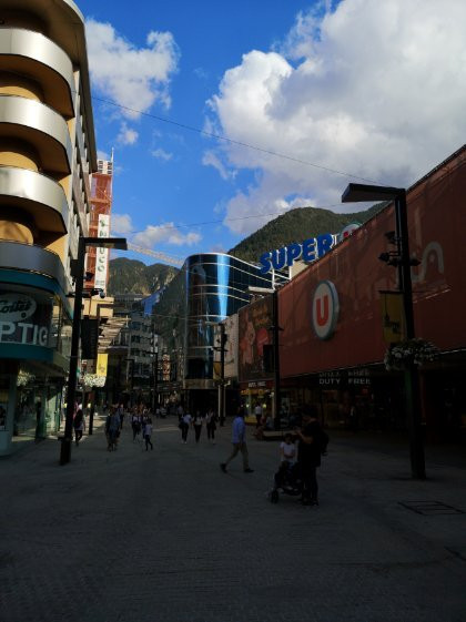 Andorra 2000 Centre Commercial-安道尔城必去景点