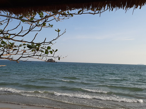 皮姆玛恩海滩酒店主图