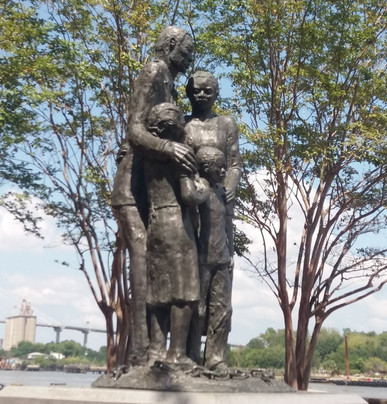 African-American Monument-萨凡纳必去景点