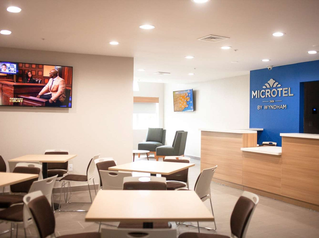 Microtel Inn & Suites by Wyndham Camp Lejeune/Jacksonville主图