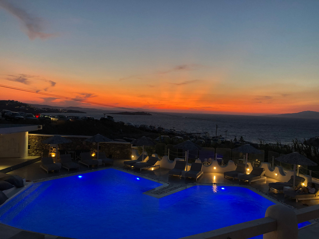 里欧马里斯酒店主图