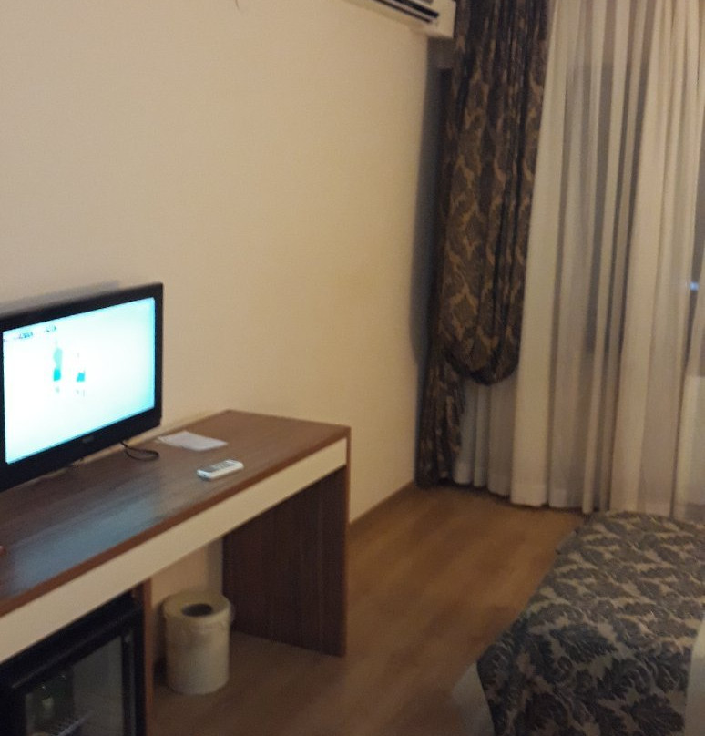 Petek Hotel主图