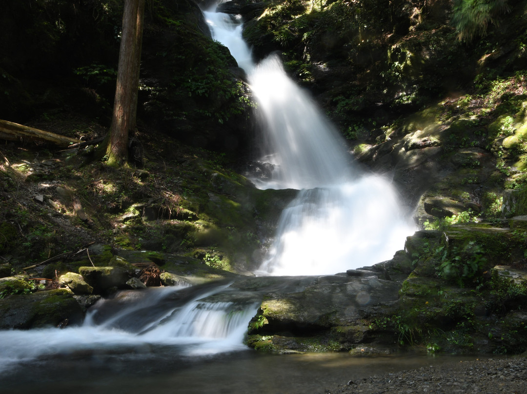 Nana Waterfall Yatsubo景点图片