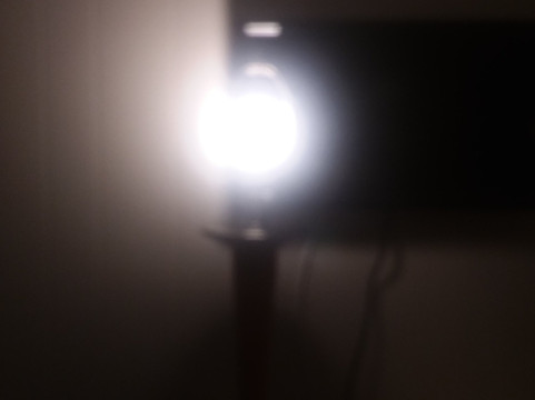 蔚蓝之水酒店主图