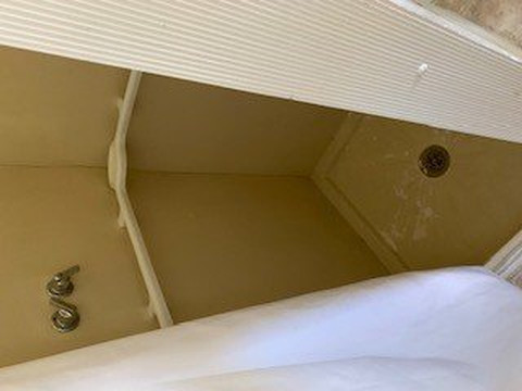 蔚蓝之水酒店主图